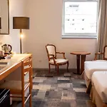 Hotell Paradis 4*