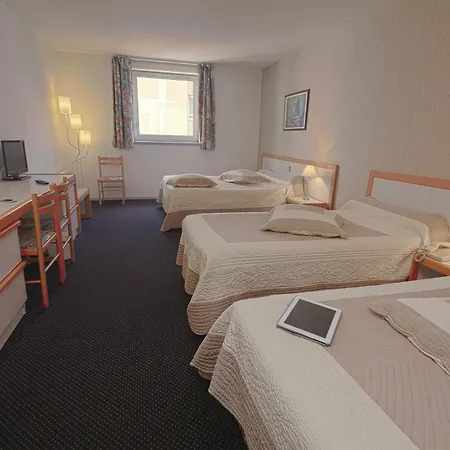 Hotel Paradis 4*